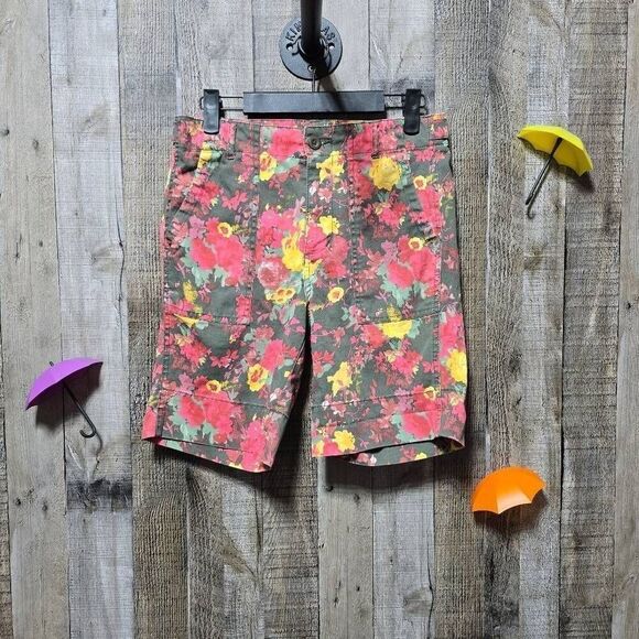 Sundance Green Floral Cargo Shorts - Picture 2 of 5